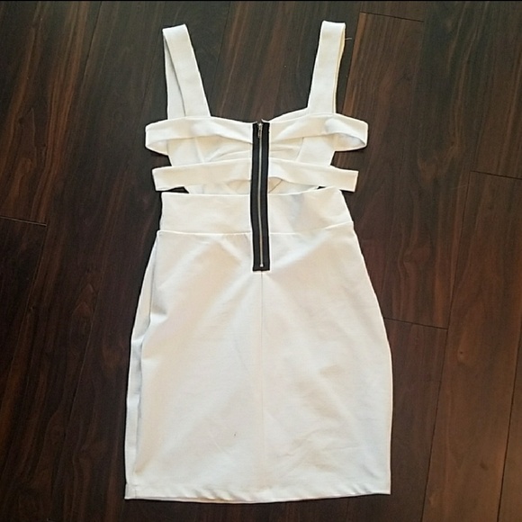 White mini dress - Picture 2 of 2